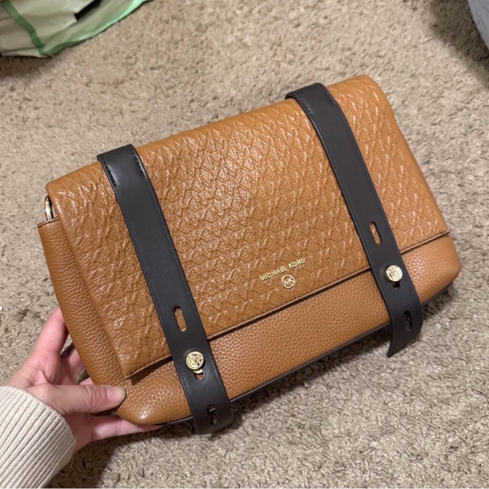 Michael Kors Tan and Black Leather Crossbody